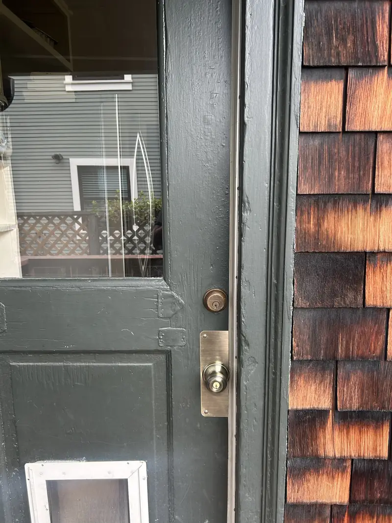 Deadbolt and knob lock on a front door